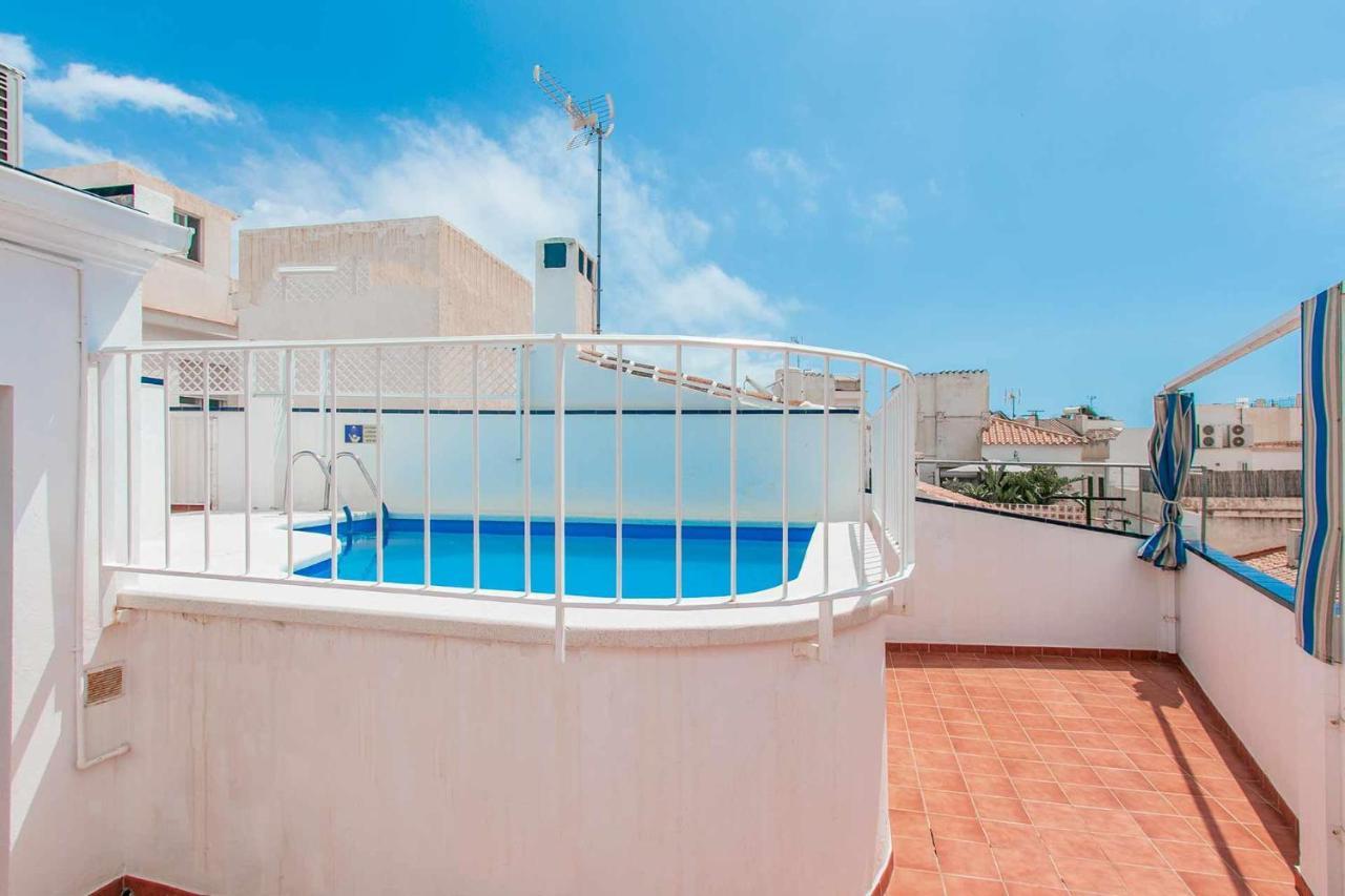 Apartamentos Alan Nerja Bagian luar foto